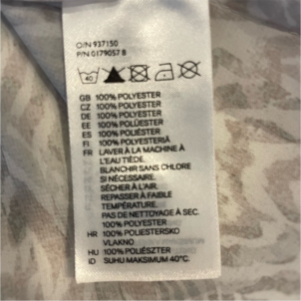 H&M White & Tan Sheer Button-Up Abstract Pattern Collared Blouse EUC - Picture 10 of 11